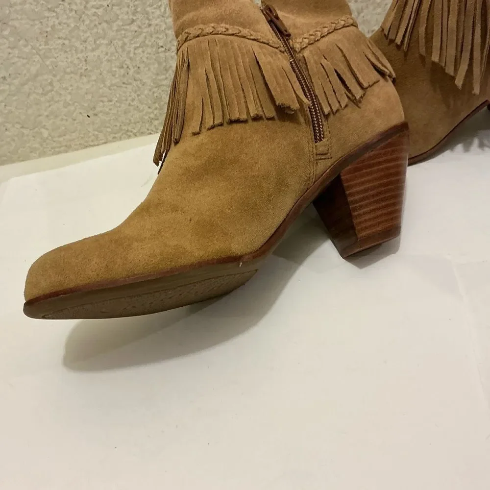NWOB Gianni Bini Tan Suede Fringe Ankle Boots